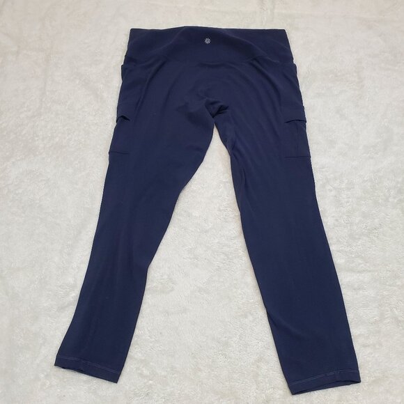 Athleta Pants - Athleta Navy Blue Salutation Stash Side Pocket 7/8 Length Leggings Women XL